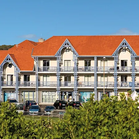 In By The * Biscarrosse