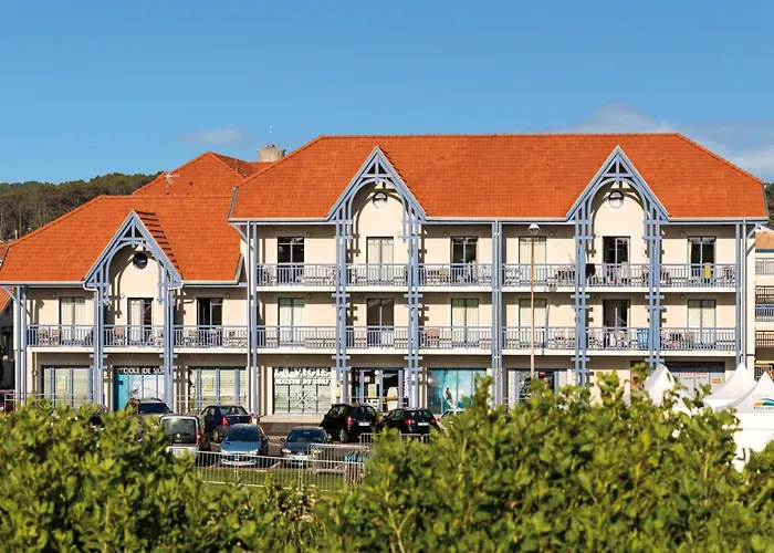 In By The * Biscarrosse