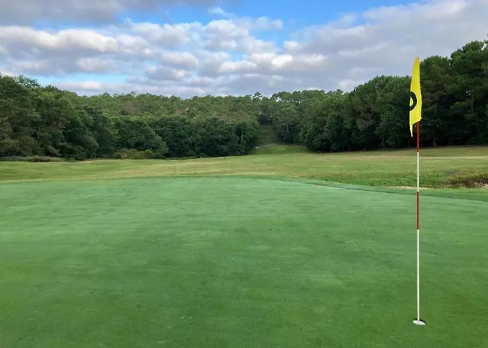 Apartament In By The *